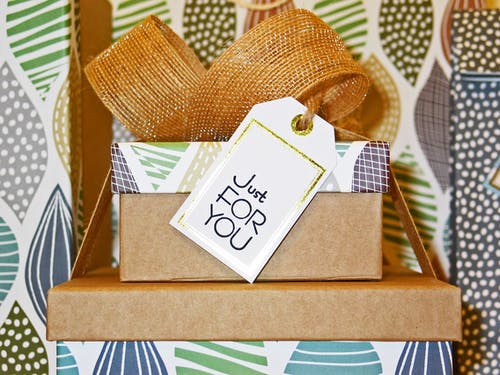 Want to Find the Best Gift Designers in Town? Here Are Three Great Tips