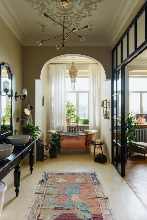 How Can You Increase the Aesthetic of a Small Bathroom?