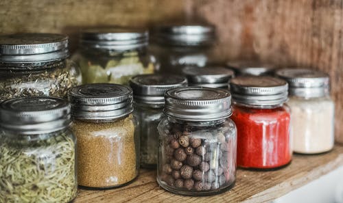 Why Use Glass Containers in Organizing Your Pantry